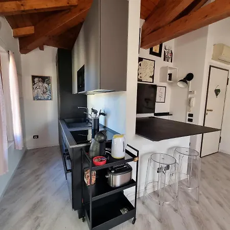 Apartamento Francesca's Heart Desenzano-by Goccia Di Desenzano del Garda