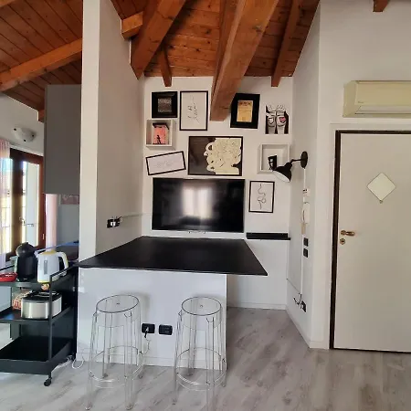 Apartamento Francesca's Heart Desenzano-by Goccia Di Desenzano del Garda